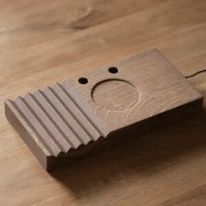 Organizer z ładowarką Szyszka Design